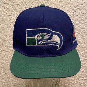 ⭐️NWOT NFL SEATTLE SEAHWAKS Snap-Back Flat Brim Cap Football Fan Sports